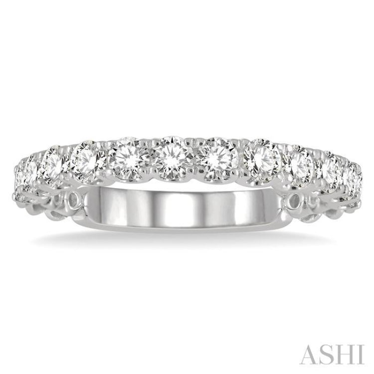 3/4 Ctw Lattice Round Cut Diamond Wedding Band in 14K White Gold