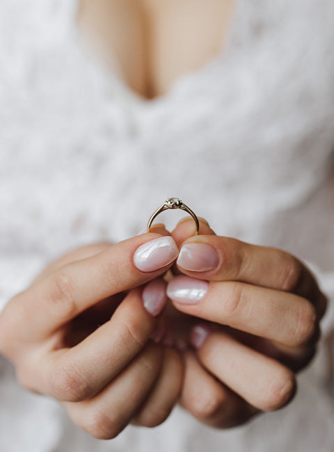 ENGAGEMENT-RINGS
