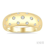 1/5 Ctw Round Cut Diamond Flush Set Mosaic Dome Band in 10K Yellow Gold