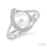 6.5 MM Cultured Pearl and 1/20 Ctw Round Cut Diamond Ring in Sterling Silver