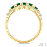 3.1 MM Round Emerald and 1/4 Ctw Baguette and Round Cut Diamond 5-Stone Precious Ring in 14K Yellow Gold